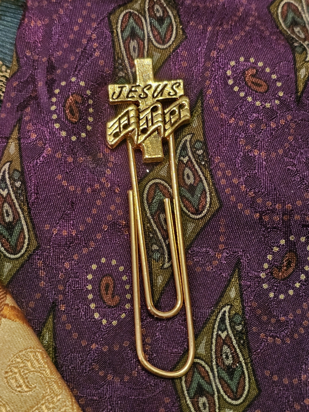 Gold Tone 'Jesus' Music Note Tie Clip - Men's Accessory